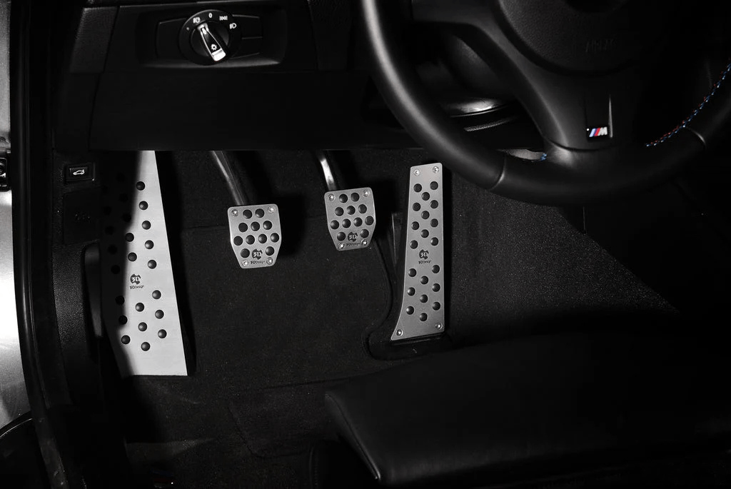 Pedals + aluminium rest pad